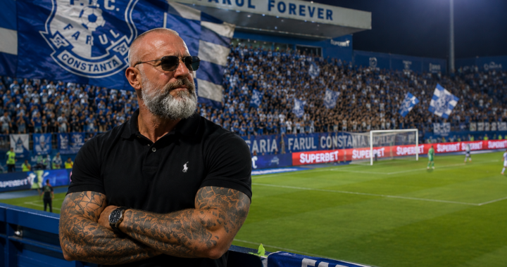 Robert George Voinea pe stadionul Farul Constanța, într-o imagine dedicată susținerii echipei Farul și comunității din Constanța.