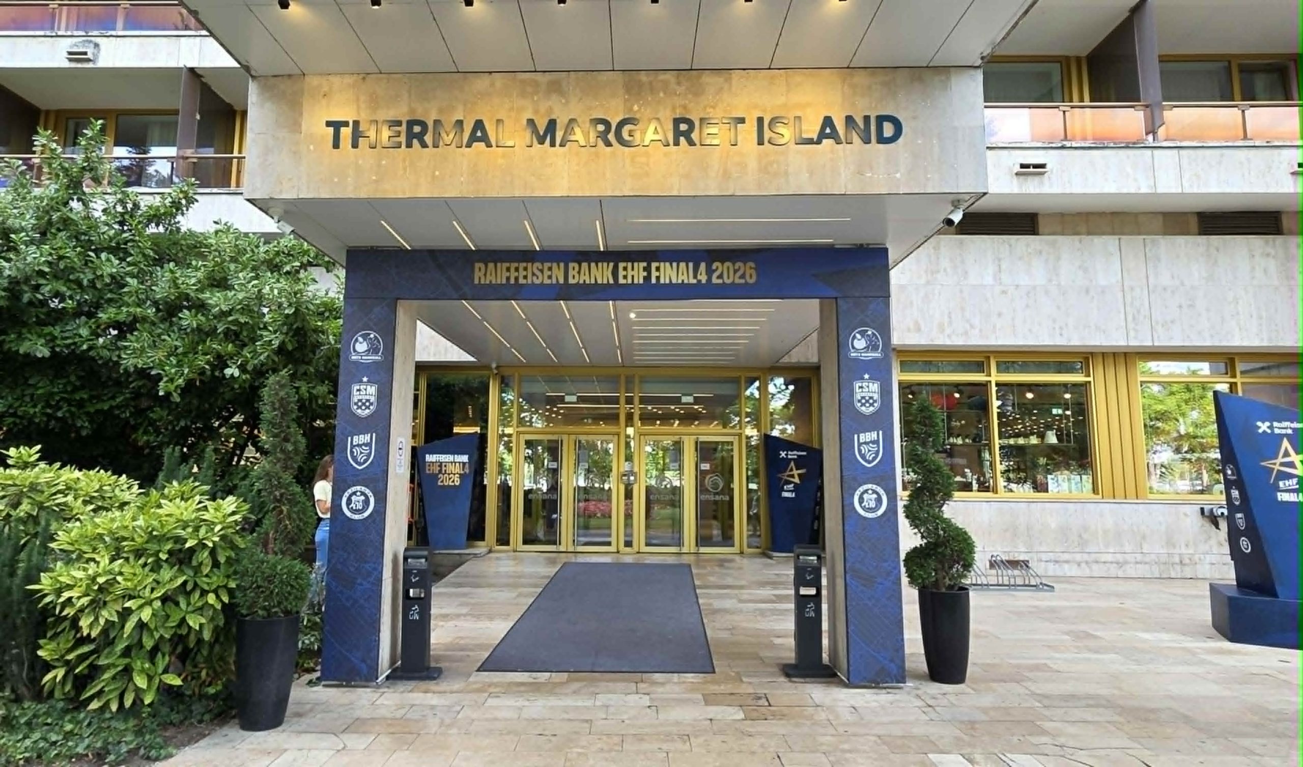 CSM Bucureşti, cazată pe insula de pe Dunăre la Budapesta! Rivalele din Final Four împart acelaşi hotel. Cât costă o cameră