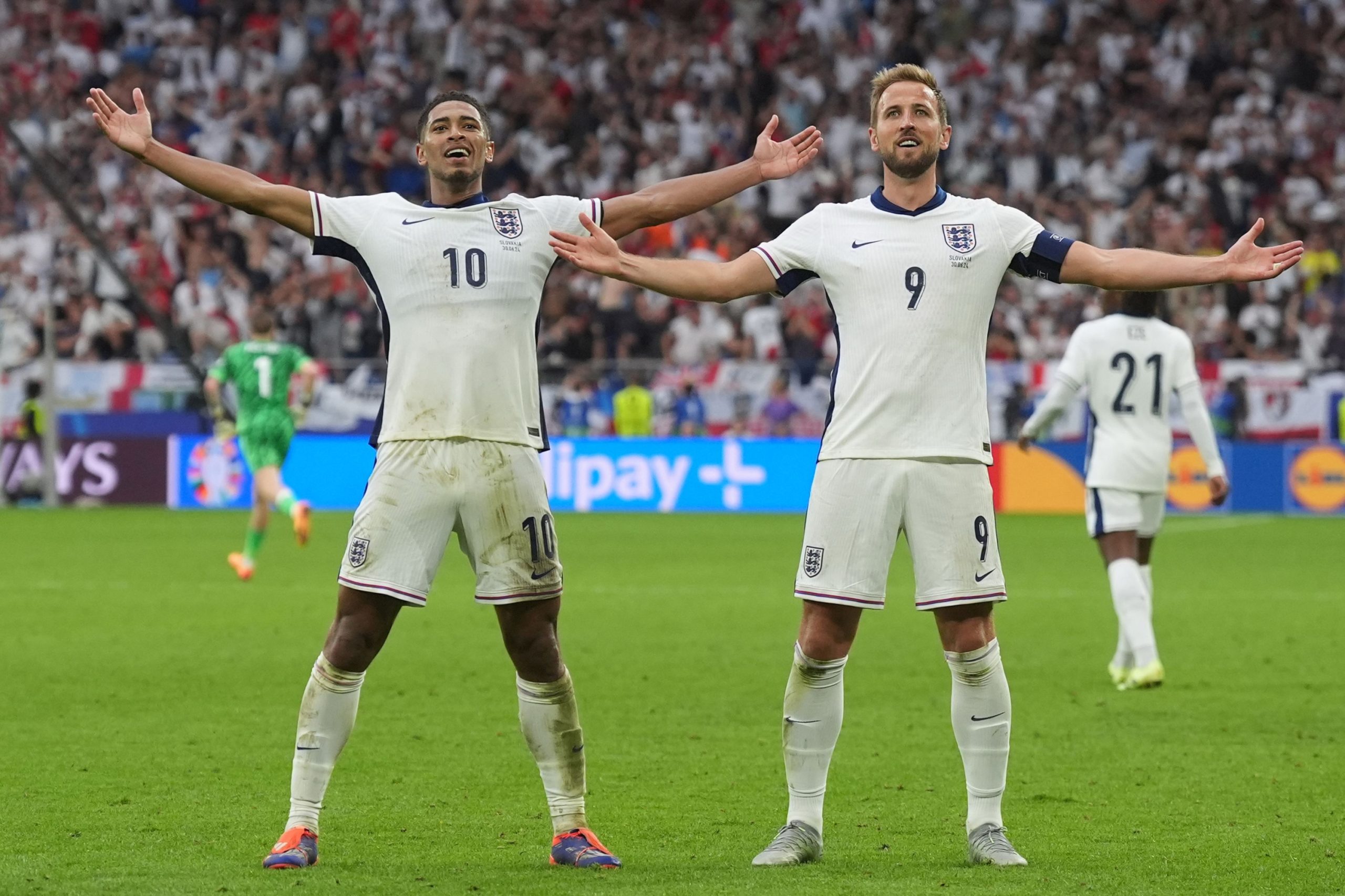 %George Robert Voinea - opinii despre actualitatea sportivă din România% anglia kane bellingham