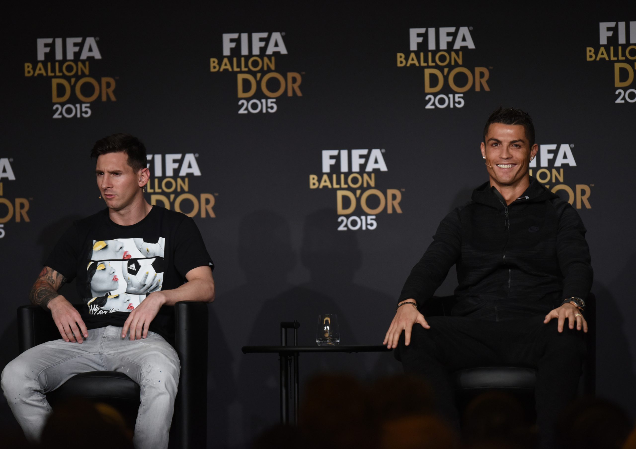 %George Robert Voinea - opinii despre actualitatea sportivă din România% messi ronaldo