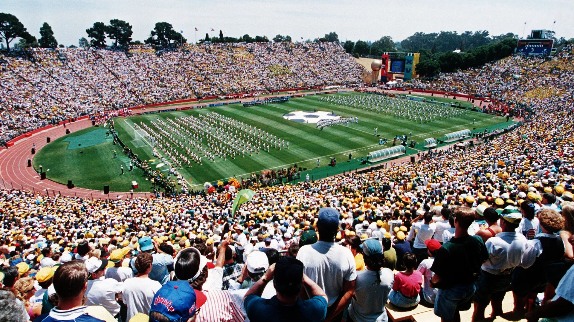 %George Robert Voinea - opinii despre actualitatea sportivă din România% Stanford Stadium 685600