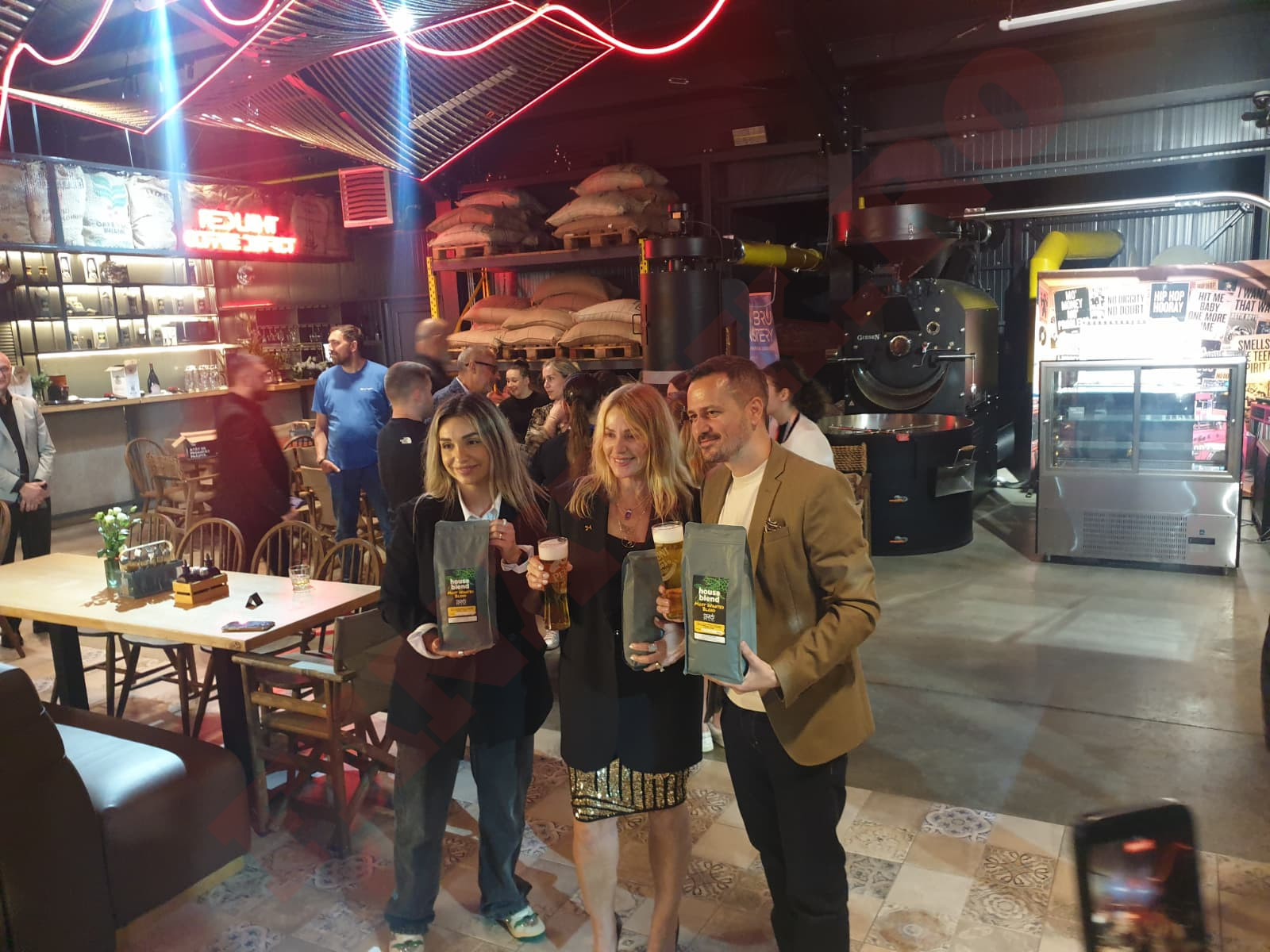 Nadia Comăneci la restaurantul BRU Roastery, la ora 01:30.
