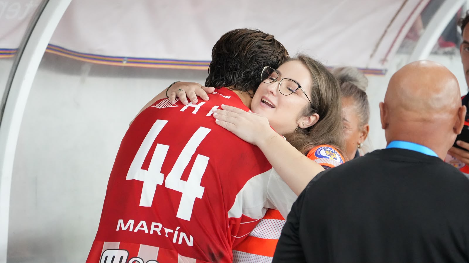 %George Robert Voinea - opinii despre actualitatea sportivă din România% Martin Pascual, gest de mare clasă după accidentarea suferită în meciul cu Voluntari. Foto: Renato Anghelescu - FANATIK