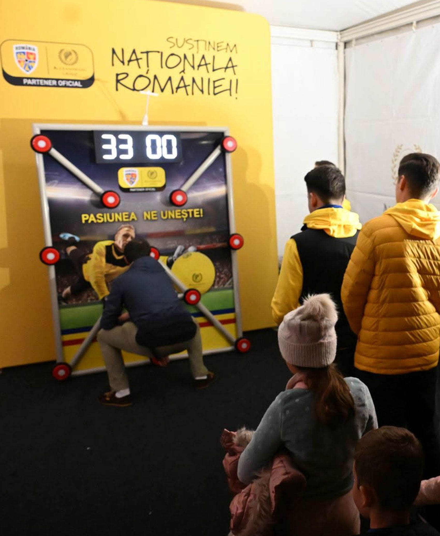 Surprize pentru fani înainte de meciul cu Suedia