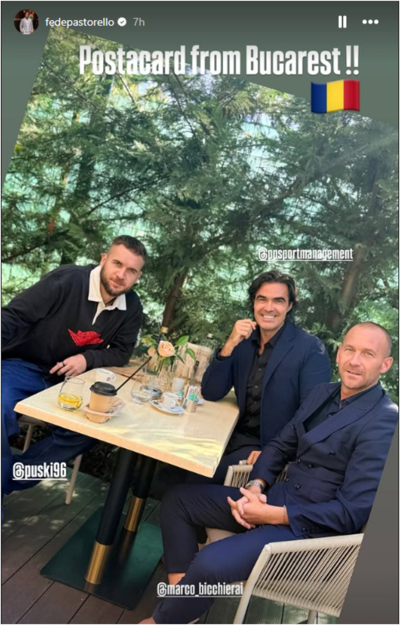 %George Robert Voinea - opinii despre actualitatea sportivă din România% Federico Pastorello alături de unul dintre colaboratorii săi și de George Pușcaș. Foto: Instagram