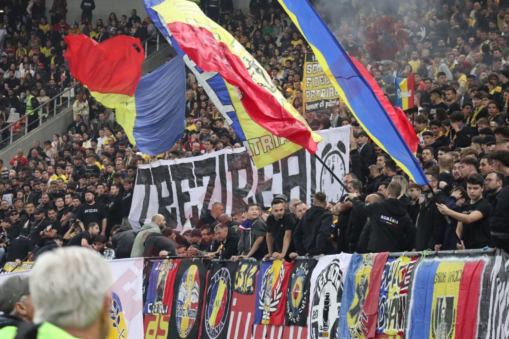 %George Robert Voinea - opinii despre actualitatea sportivă din România% Mesaj special în peluză